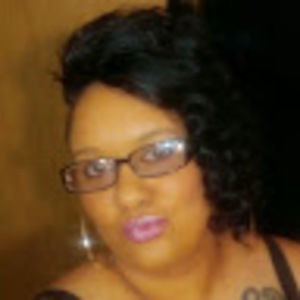 Meet your Posher, Tonia